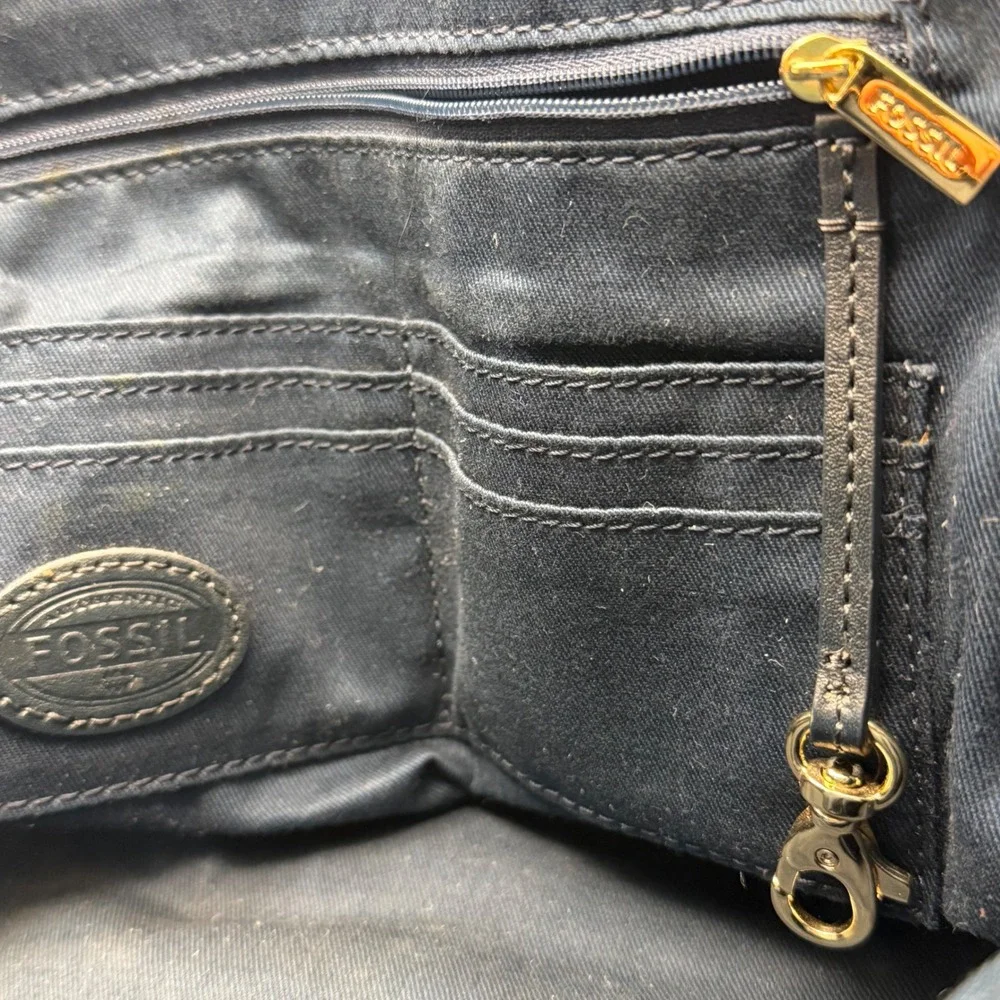 Fossil Women's Medium Blue Pebbled Leather Sydney Satchel Crossbody Purse ZB5486